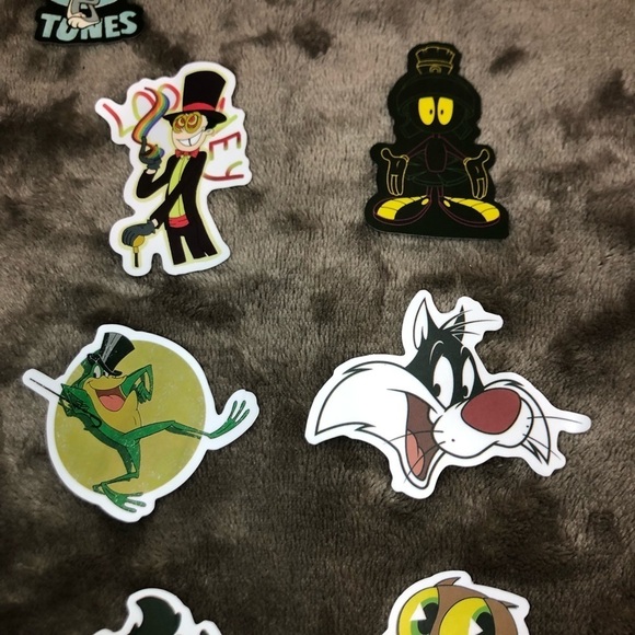 Looney Tunes 21 No Repeat Cartoon Stickers - Picture 6 of 10